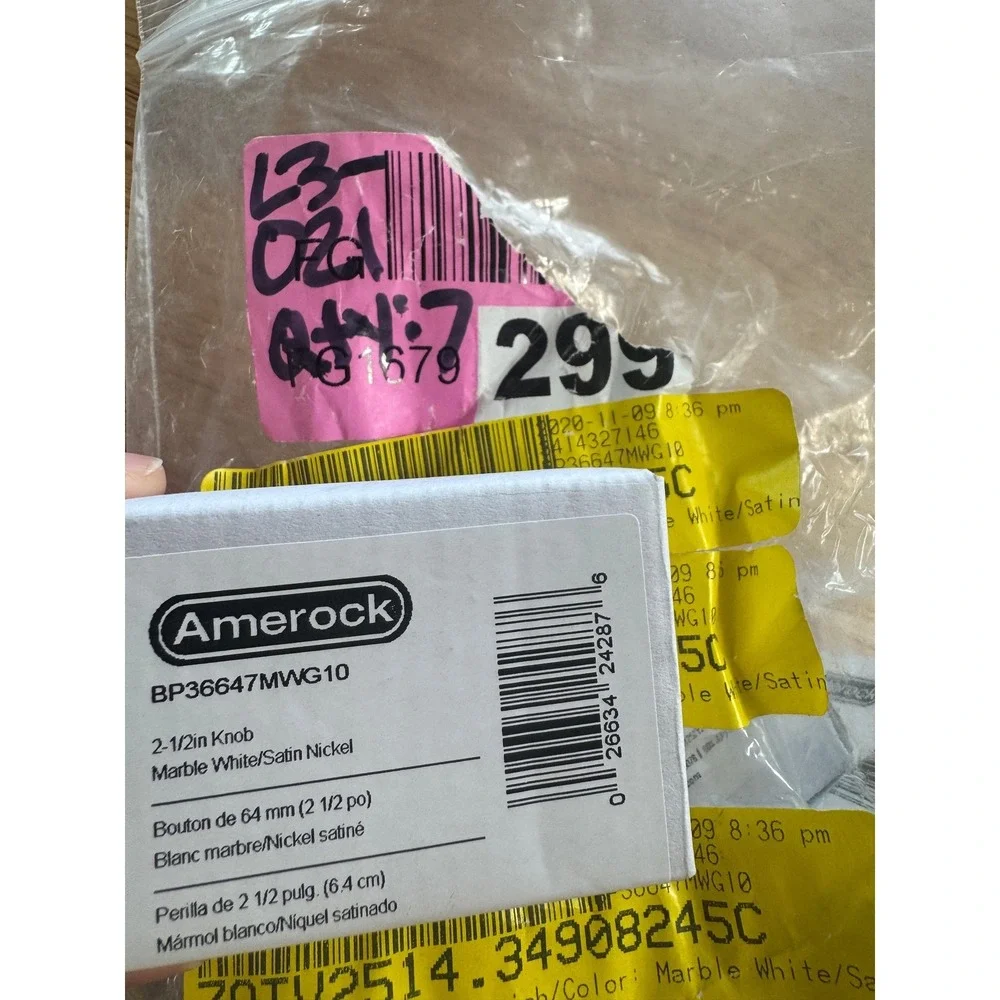 Amerock 2 Pack Carrione 2-1/2 in Marble White Satin Nickel Cabinet Knob